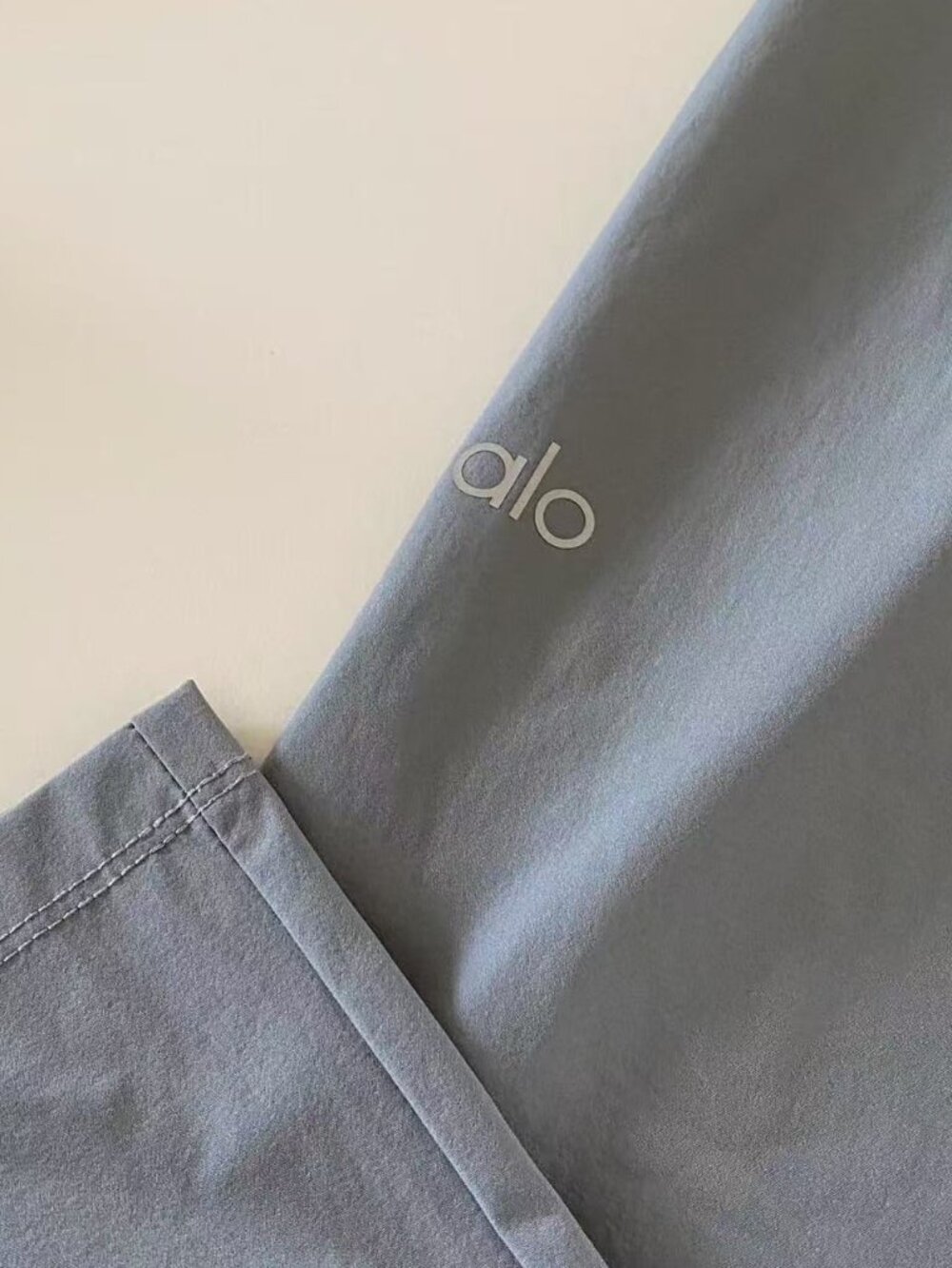 ALO Yoga Women's Suit Pants Steel Gray Subtle Luxury โจ Regular Size - Picture 6 of 8